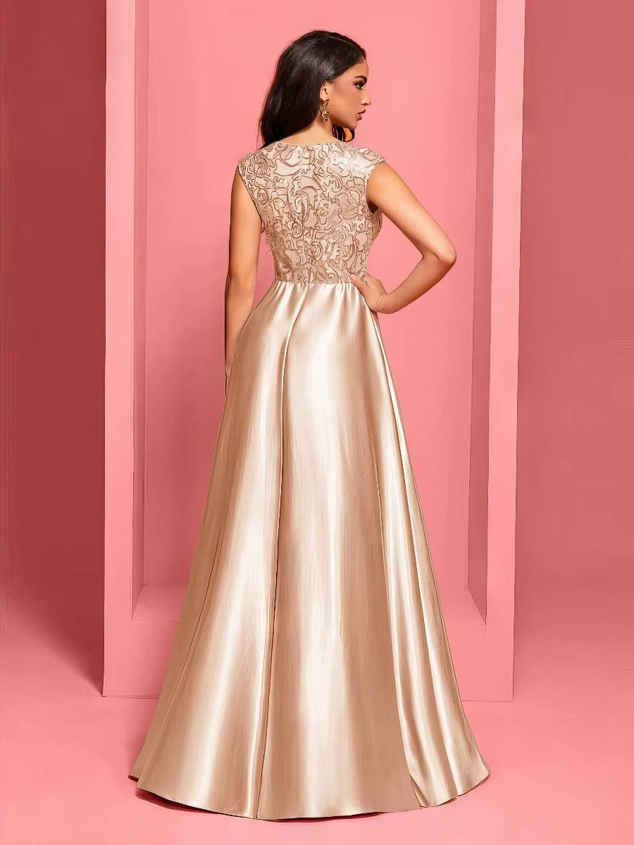 Robe chic longue dorée pour événement