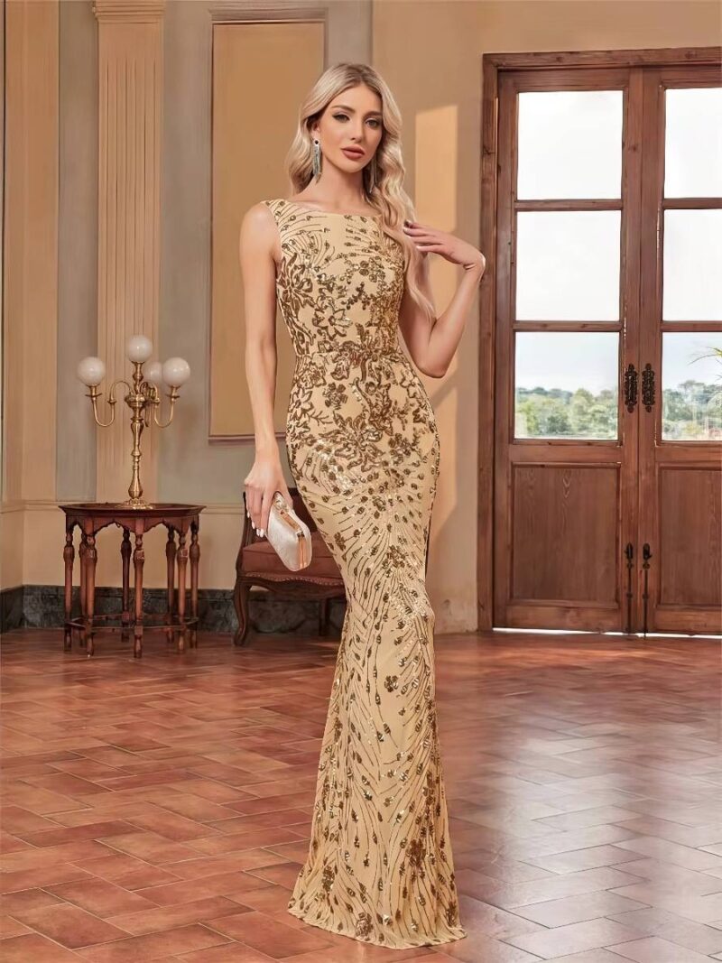 Tenue de fête dorée dos nu éblouissante