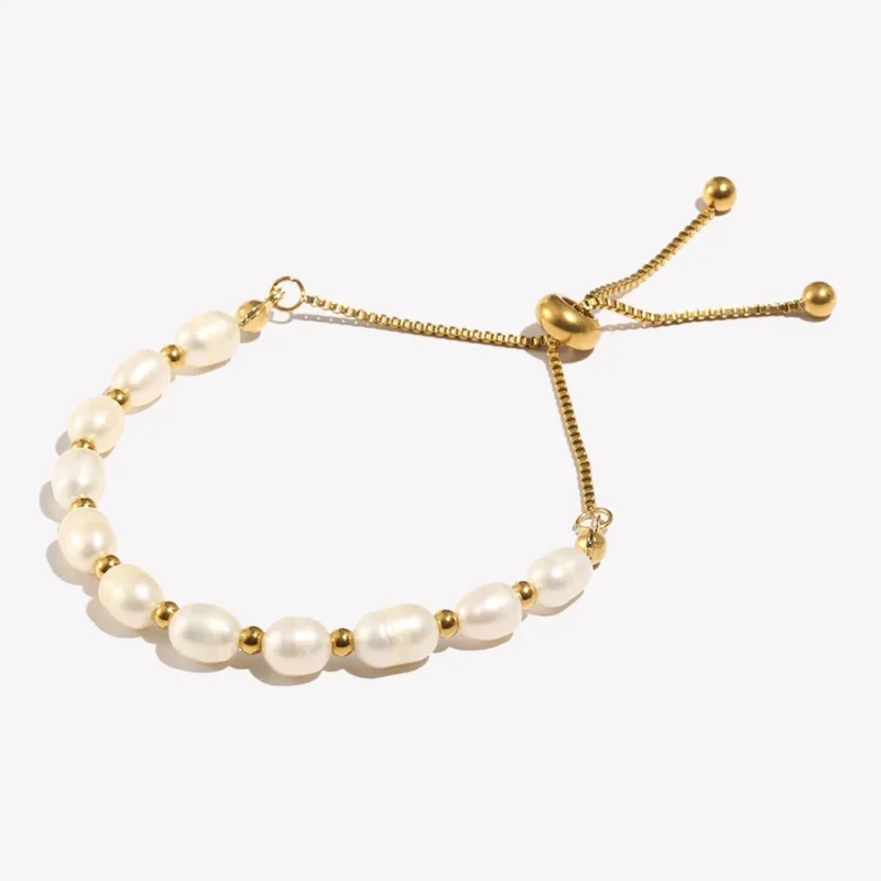 Bracelet perles d'eau douce sur chaîne dorée réglable